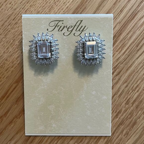 Gorgeous 925 sterling and CZ stud Earrings - Picture 3 of 4